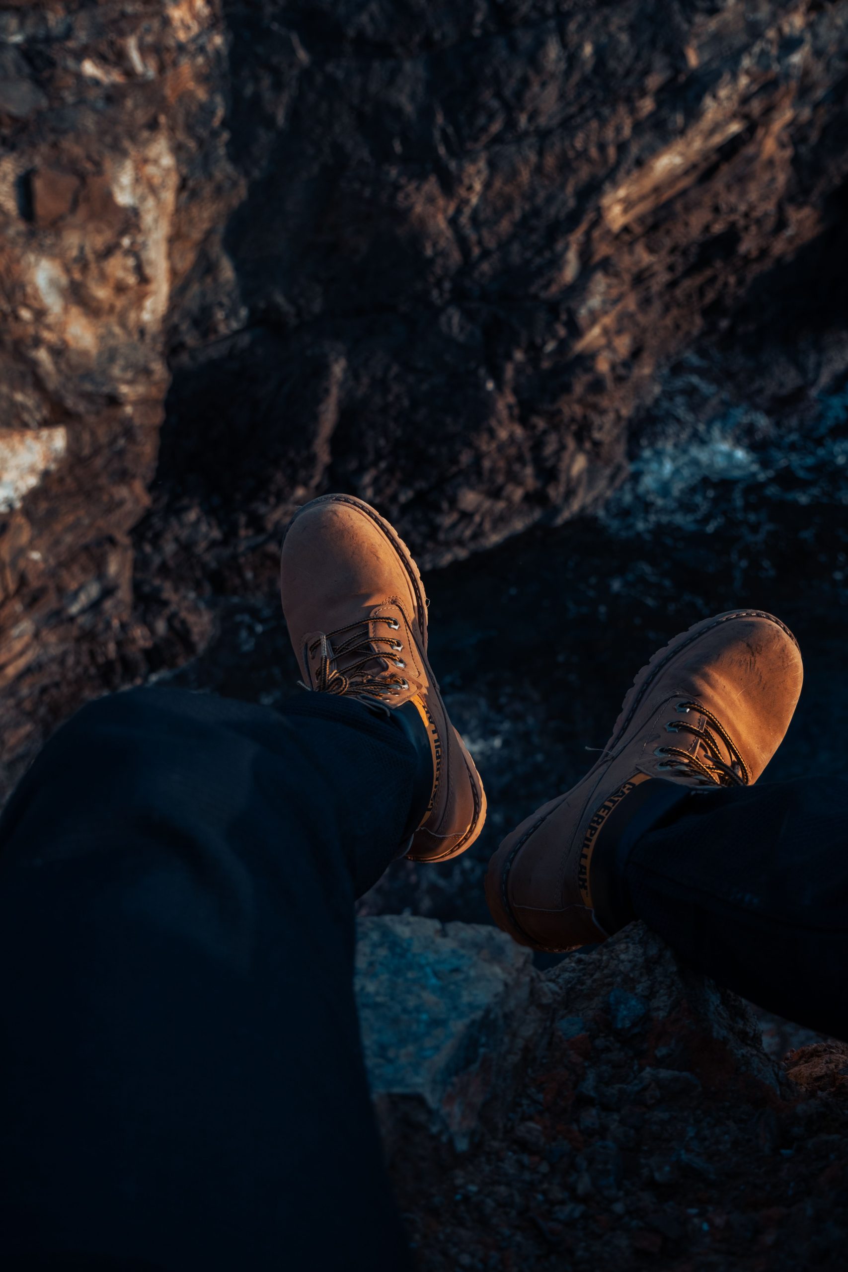 WESLEY WORLDWIDE men's footwear return and exchange